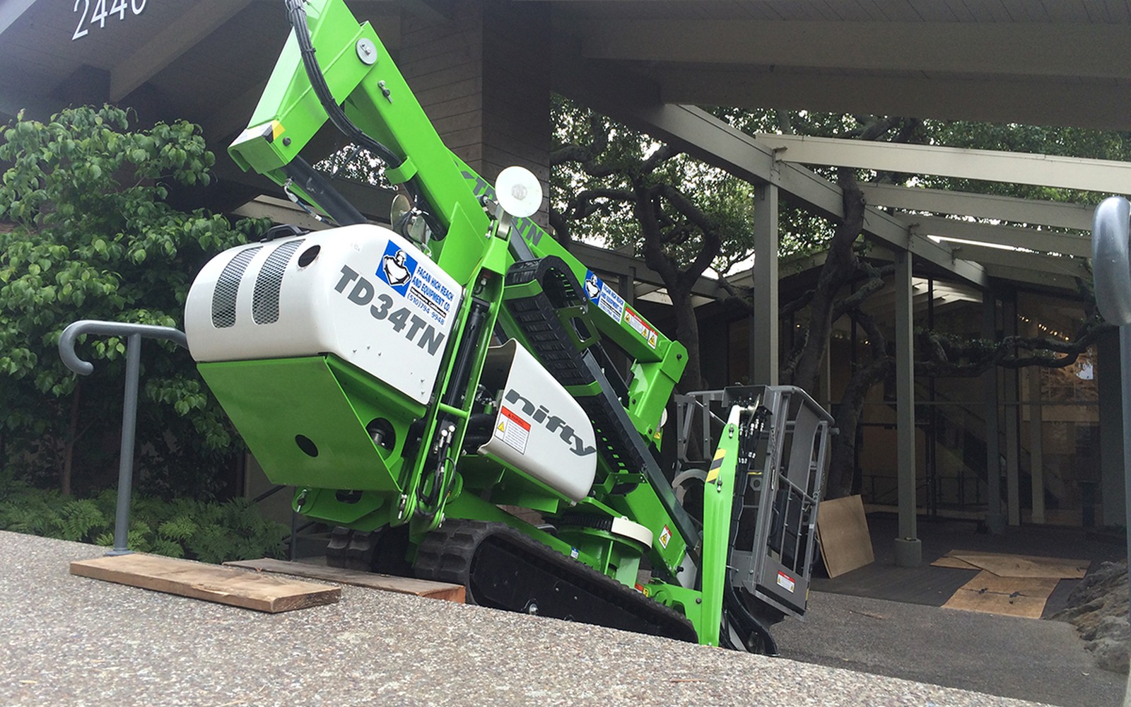 Crawler Boom Lift Financing
