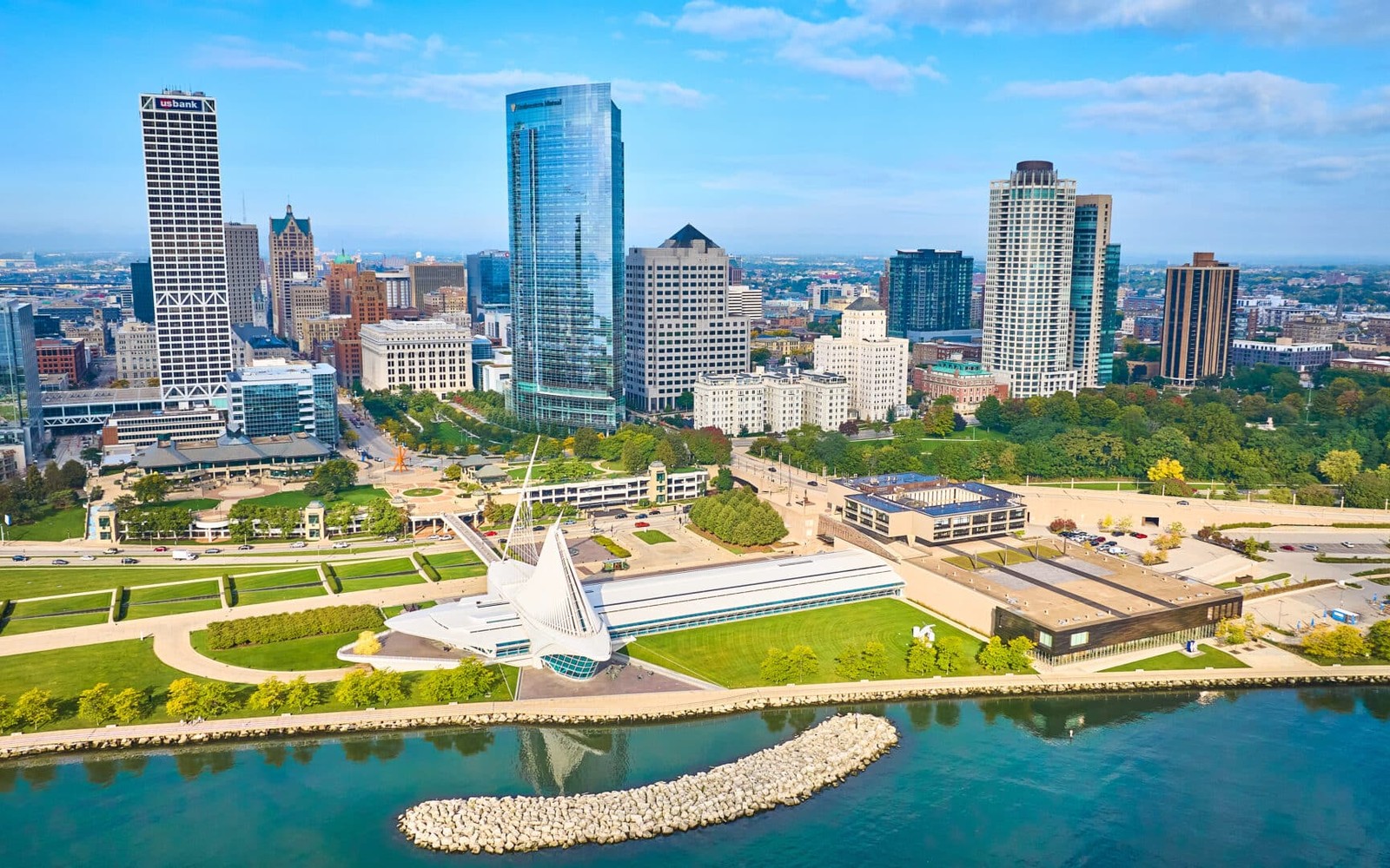 485978_25 Milwaukee Wi
