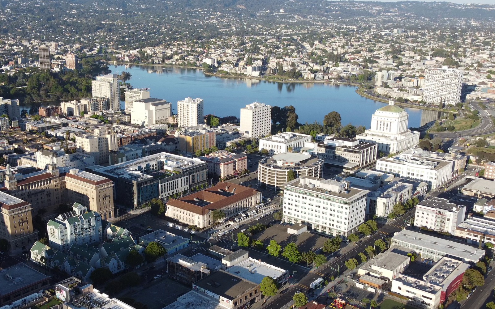 482604_25 Oakland Ca
